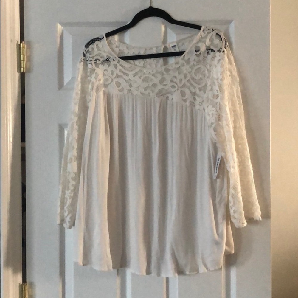 Women’s lace shirt